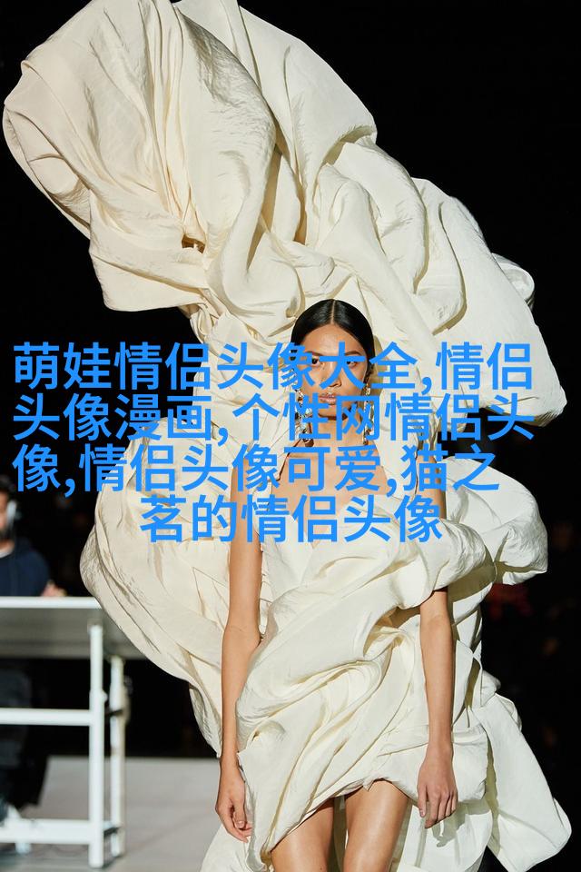 高级情侣头像一人一张(优选22张)
